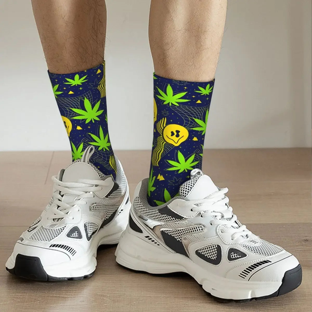 Cannabis Marijuana Pattern Men's Socks Vintage Harajuku Street Style Novelty Casual Crew Sock