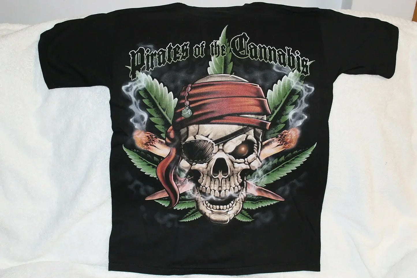 Fashion Pirate Skull Marijuana Leaf Joint T-Shirt 100% Cotton O-Neck Summer Short Sleeve Casual Mens T-shirt Size S-3XL